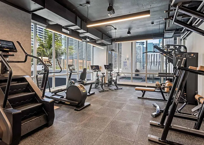 Huge Studio Pool & Gym - Explore Miami\'S Heat